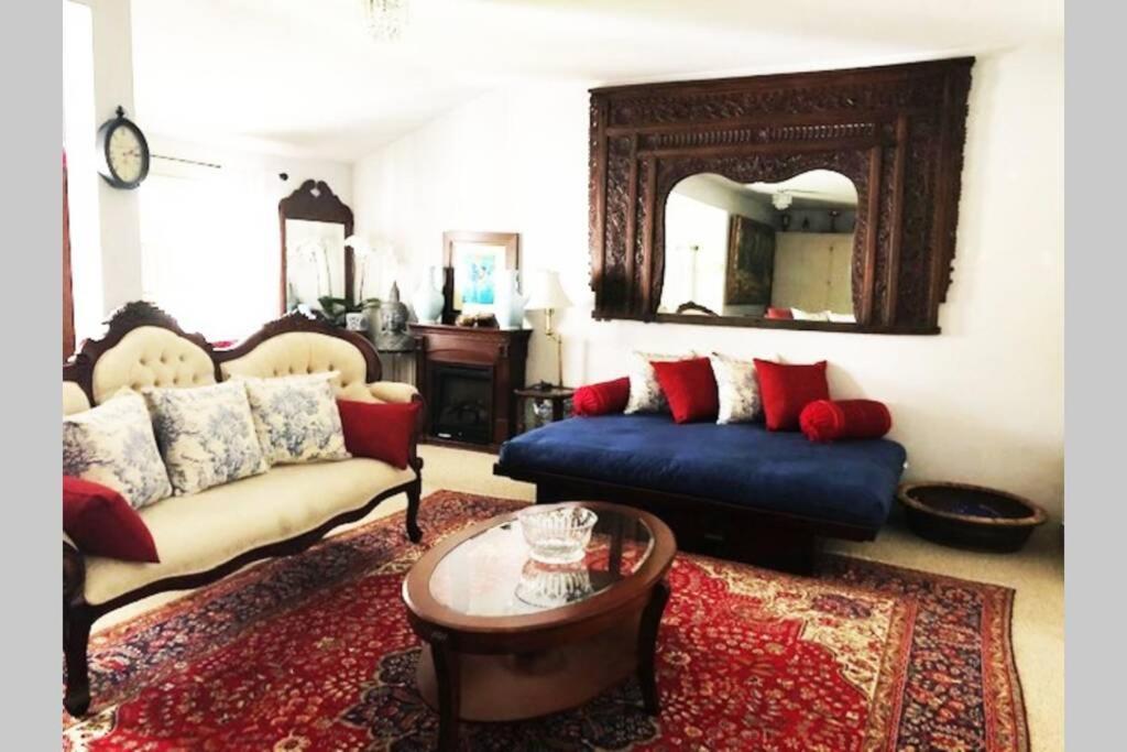 Elegant Spacious Private Studio ~ Upscale バークレー エクステリア 写真