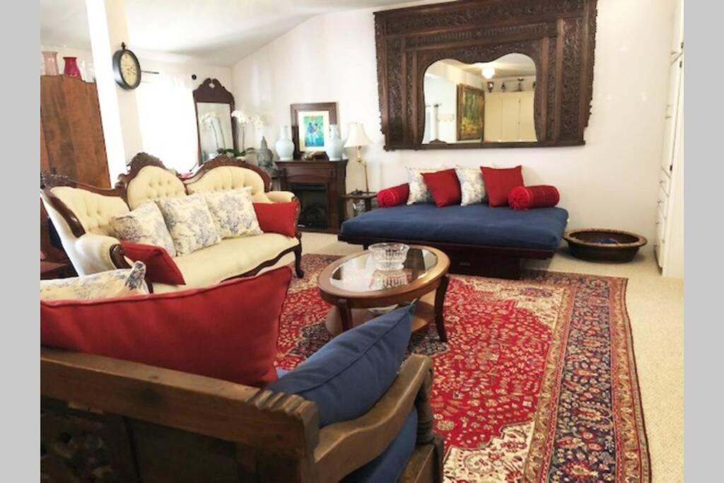 Elegant Spacious Private Studio ~ Upscale バークレー エクステリア 写真
