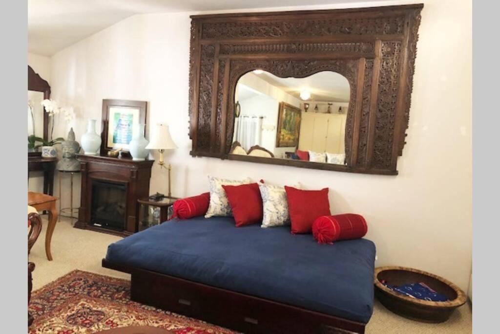 Elegant Spacious Private Studio ~ Upscale バークレー エクステリア 写真